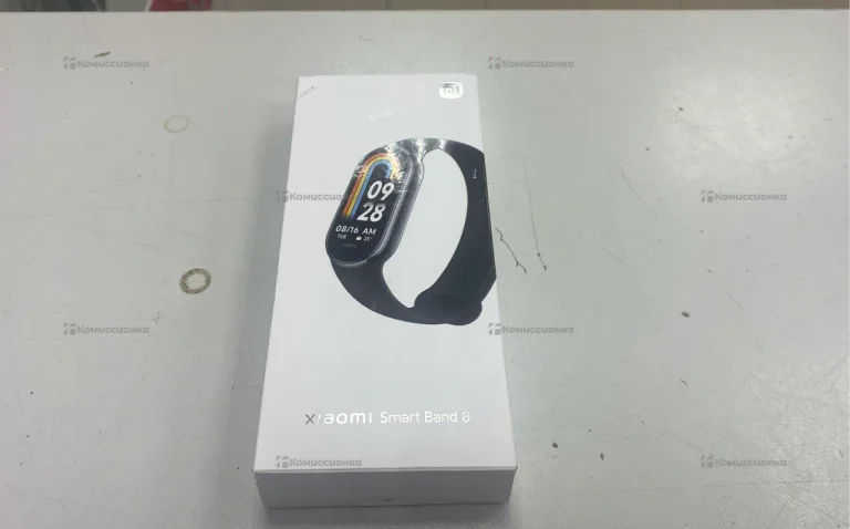 Часы  xiaomi band 8