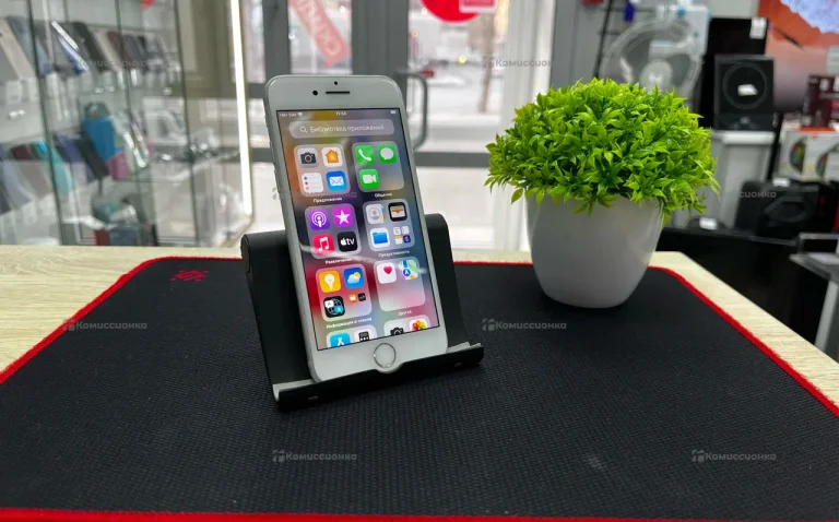 Apple iPhone 7 2/32 ГБ