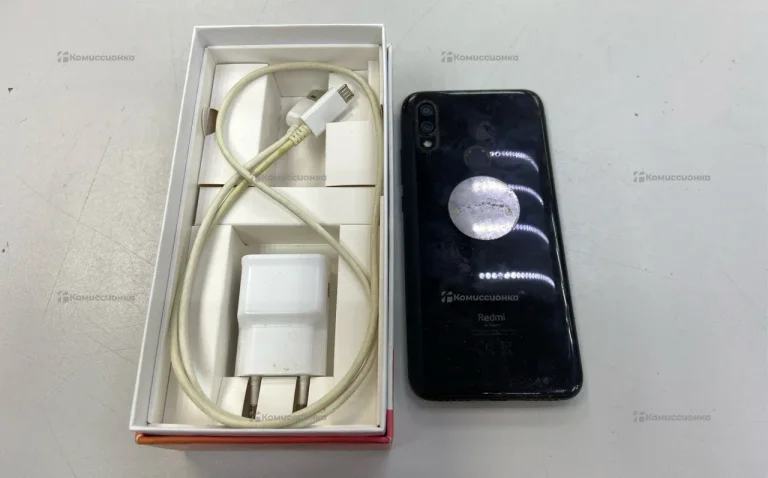 Xiaomi Redmi 7 2/16 ГБ, 3131