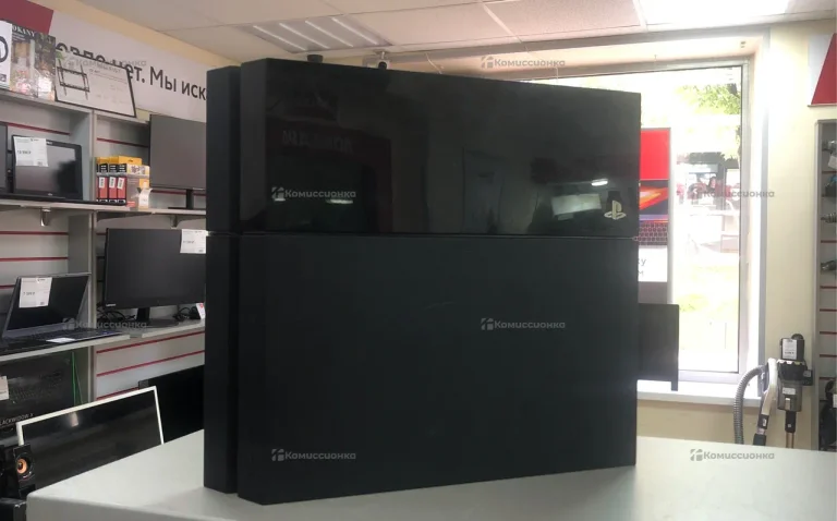 Приставка PS4. Приставка PS4 Fat 500gb