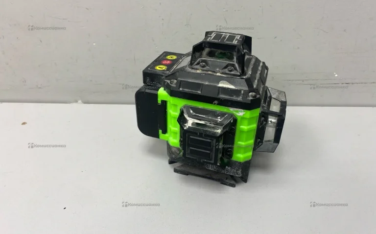 лазерный уровень 12 полос