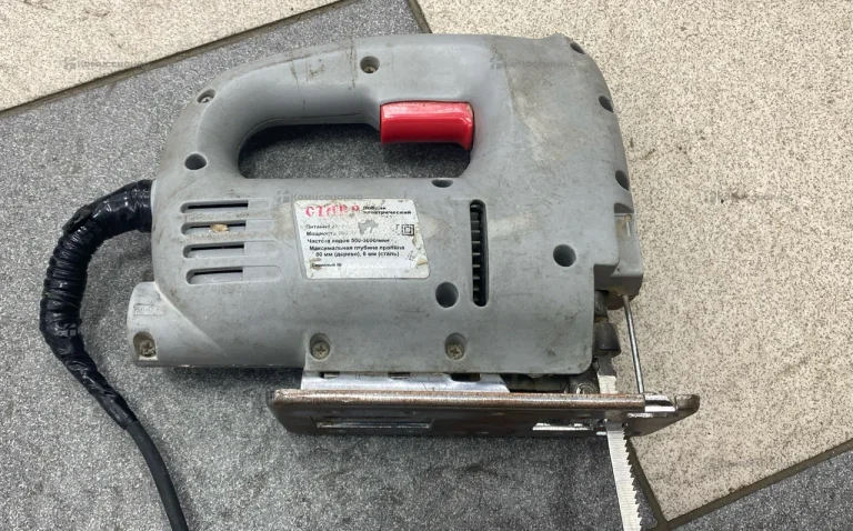 Электролобзик СТАВР ЛЭ-65/600