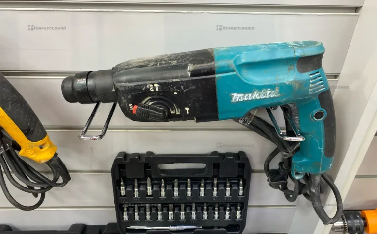 Перфоратор makita HR2450