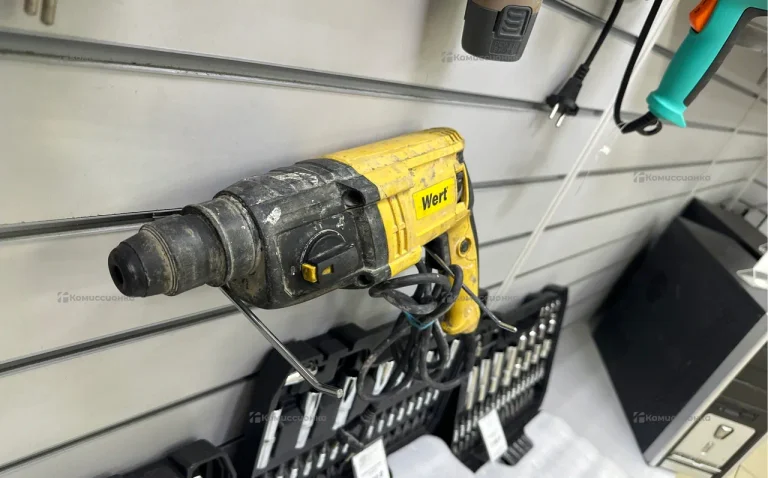 Перфоратор Wert ERH 0724HRE