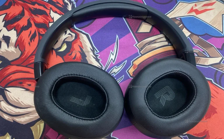 Наушники  JBL 720 шумоподавлением