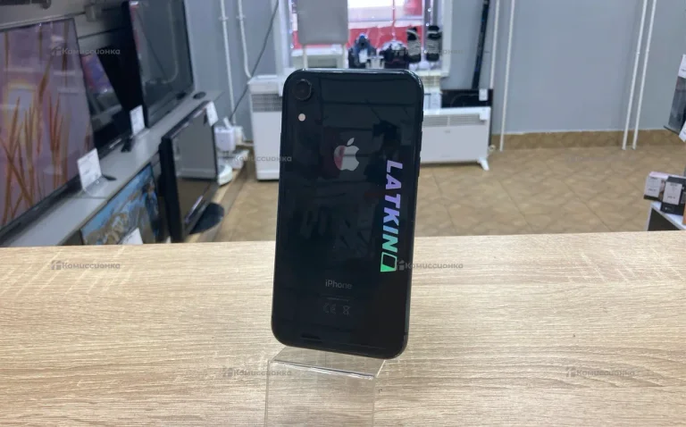 Apple iPhone XR 3/64 ГБ