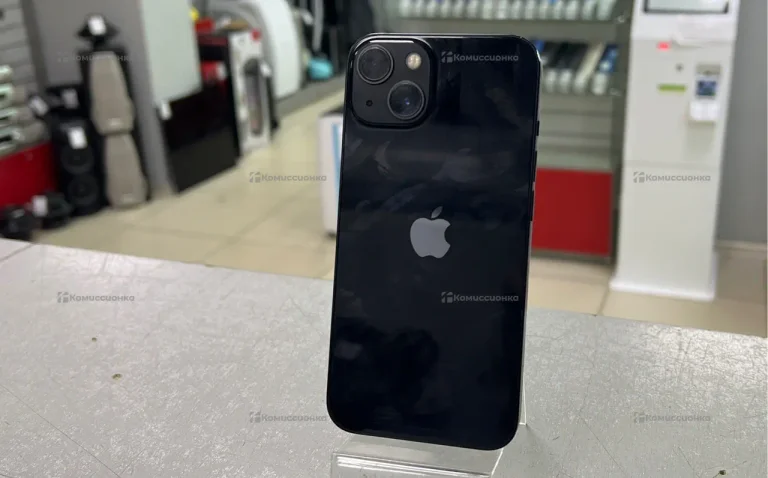 Apple iPhone 13 128 ГБ.