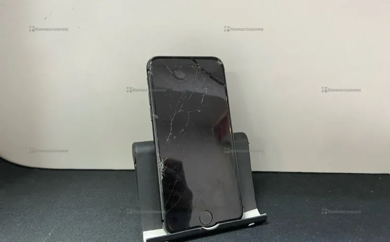 Apple iPhone 8 2/64 ГБ