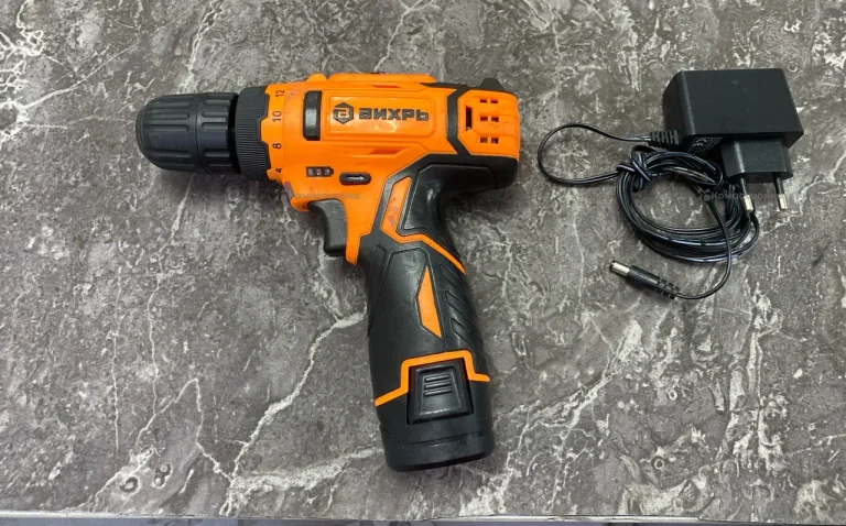 Дрель-шуруповерт ВИХРЬ ДА-12Л-2К