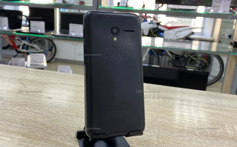 Alcatel Pixi 3 (5) 1/8 ГБ