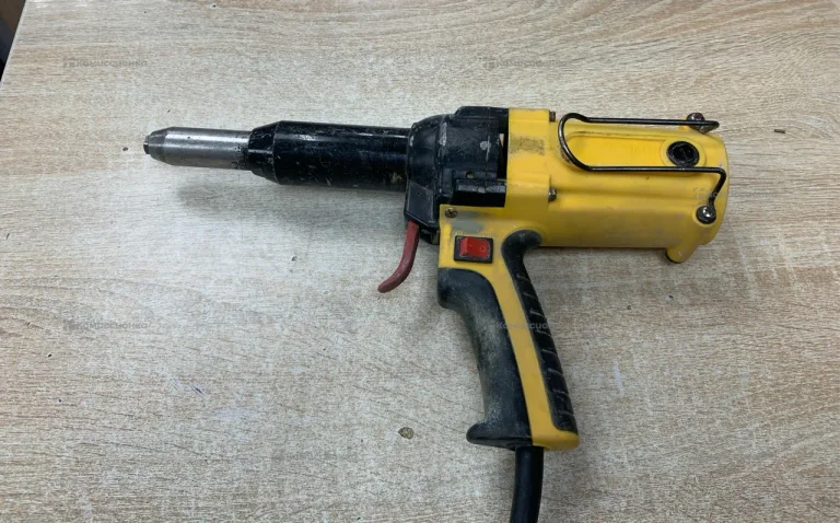 Эл заклепочник Absolute sk1006