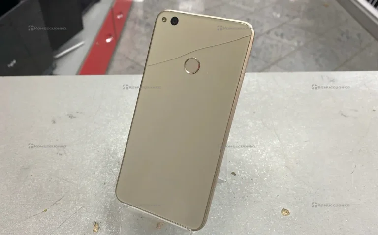 Honor 8 Lite 4/32 ГБ