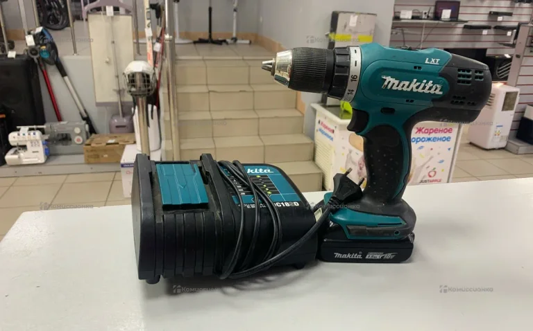 шуруповёрт Makita DDF453