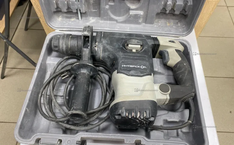 Перфоратор Интерскол П-32-1000К