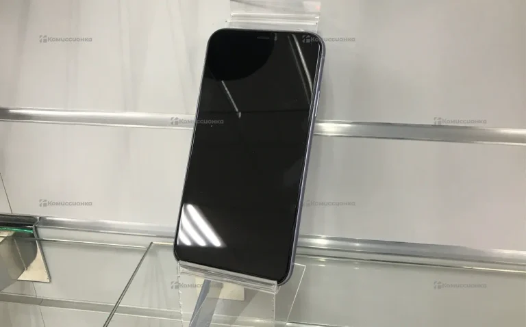 Apple iPhone 11 4/64 ГБ