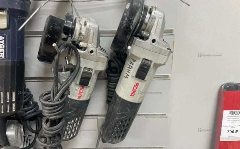 Углошлифовальная машина Ресанта УШМ-125/900