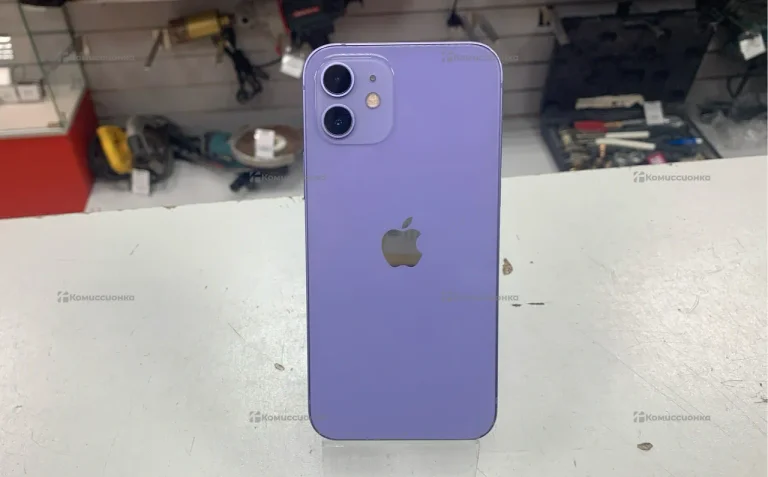 Apple iPhone 12 64 ГБ