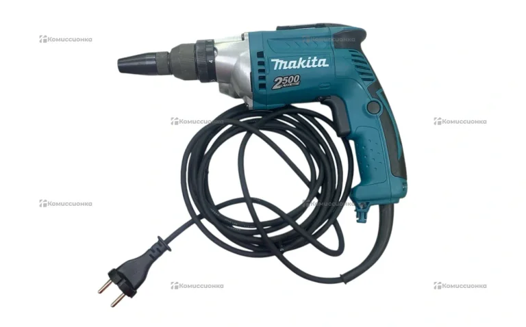Шуруповерт makita FS2700