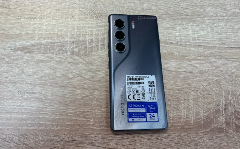 Tecno Camon 40 Pro 8/256 ГБ