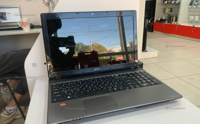 Ноутбук  Acer Aspire 5560