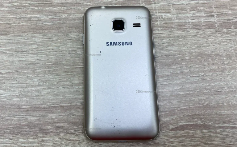Samsung Galaxy J1 Mini SM-J105H 1/8 ГБ