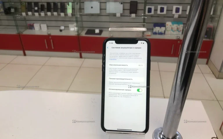 Apple iPhone XR 3/64 ГБ