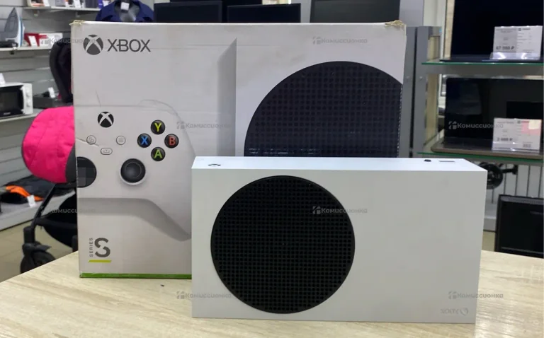 Приставка Xbox Series S 512 ГБ.