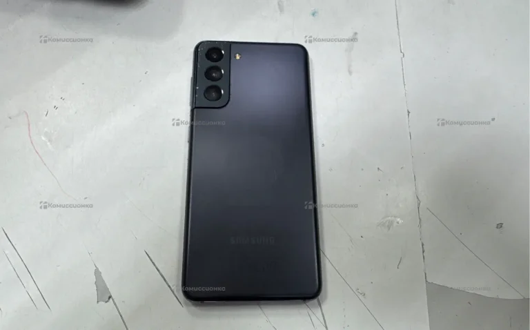 Samsung Galaxy S21 5G 8/128 ГБ