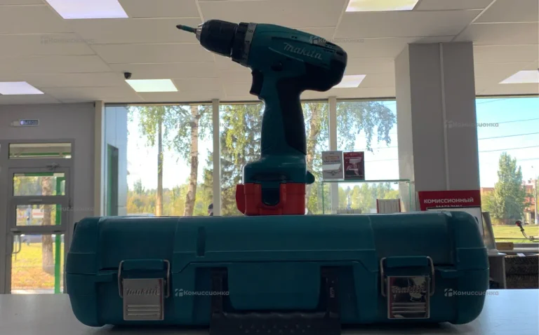 Дрель-шуруповерт makita 6271D