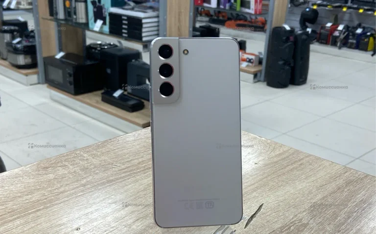 Samsung Galaxy S22 8/128 ГБ