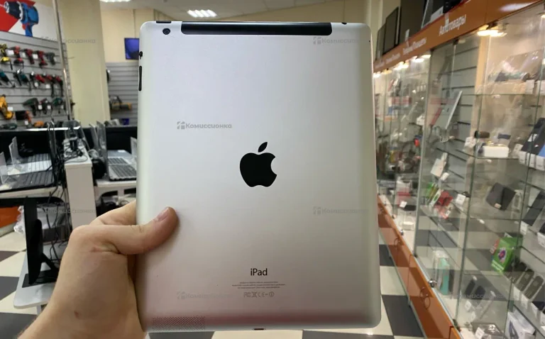 Планшет Apple iPad 4 32Gb Wi-Fi
