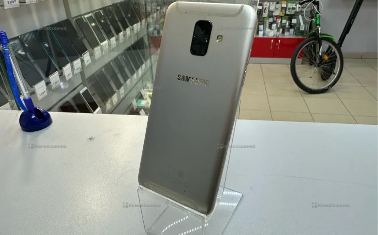 Samsung Galaxy A6 32Гб