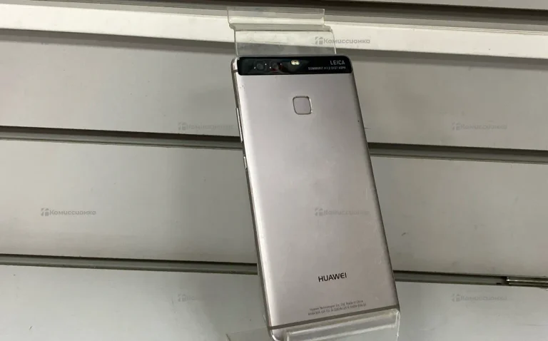 Huawei P9 3/32 ГБ