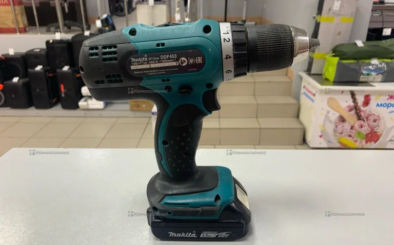 шуруповёрт Makita DDF453