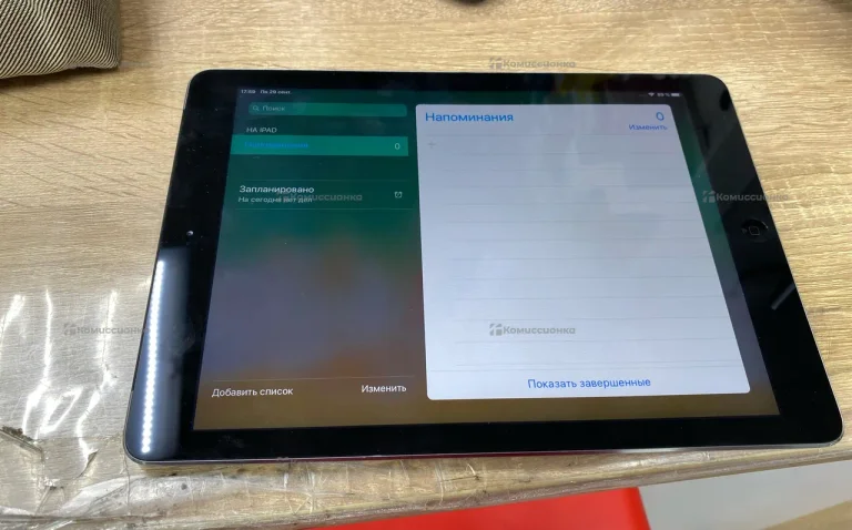 Планшет Apple iPad Air 32Gb Wi-Fi