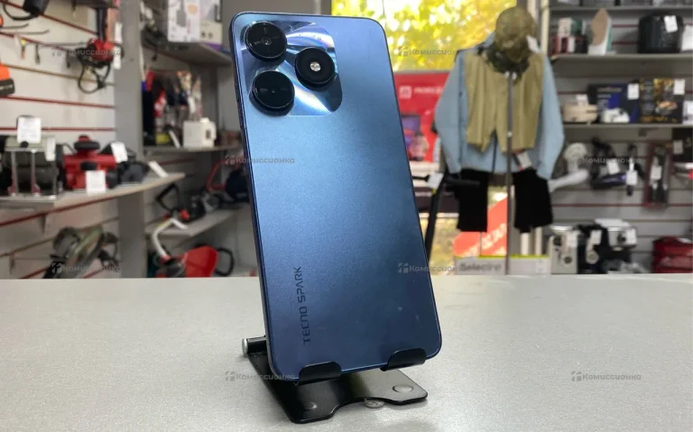 Tecno Spark 10 4/128gb.