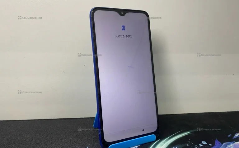 Телефон Xiaomi Redmi 8 4/64 ГБ