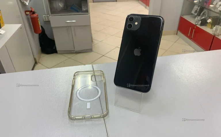 Apple iPhone 11 4/64 ГБ