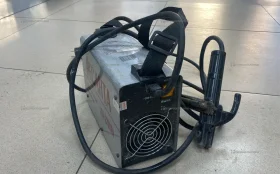 Купить Сварочный аппарат инверторный Ресанта САИ-220ПРО б/у , в Москва и область Цена:5500рублей