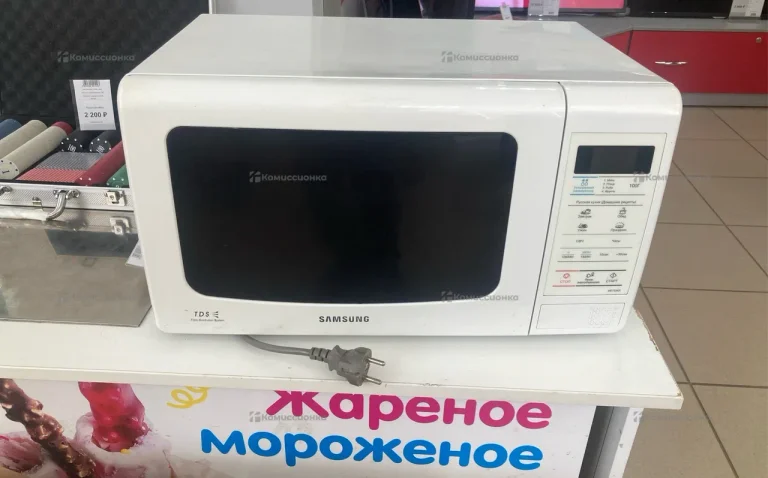 Микроволновая печь  SAMSUNG ME733