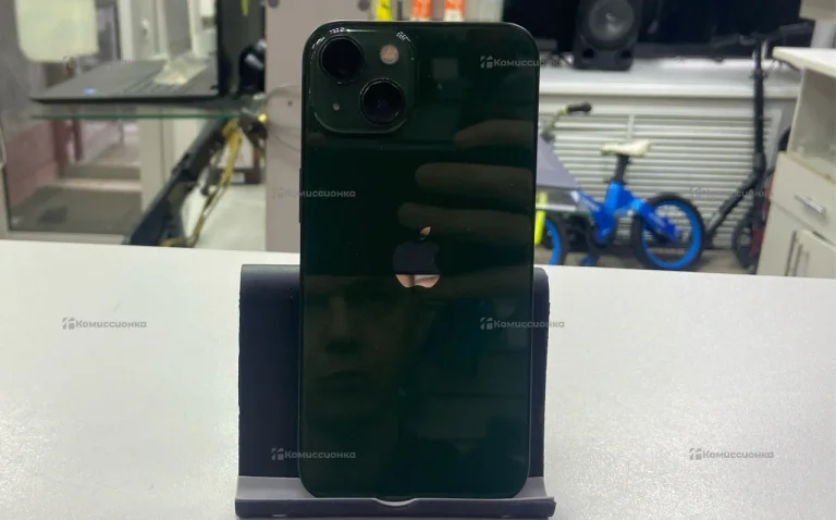 Apple iPhone 13 4/128 ГБ
