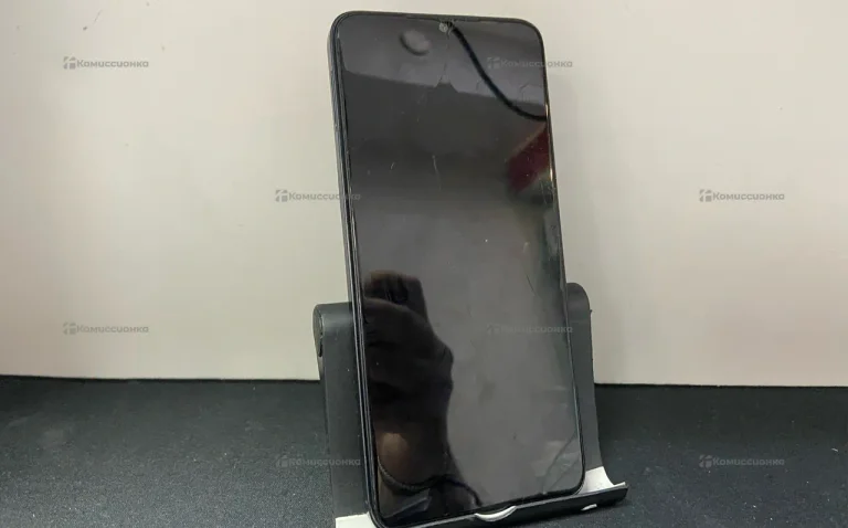 Infinix Hot 30i 4/64 ГБ