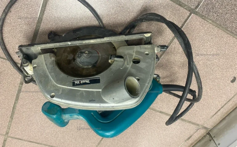 Дисковая пила makita 5604R