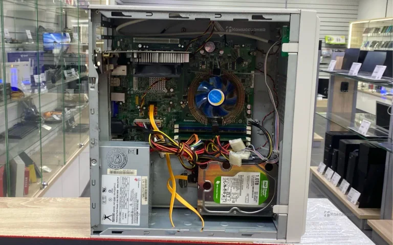 Системный блок  Intel Xeon (4/4)GTX 640