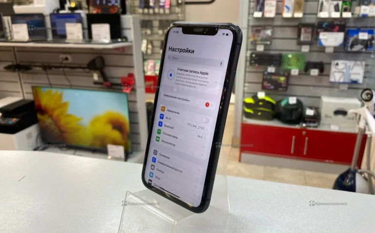 Apple iPhone 11 4/64 ГБ