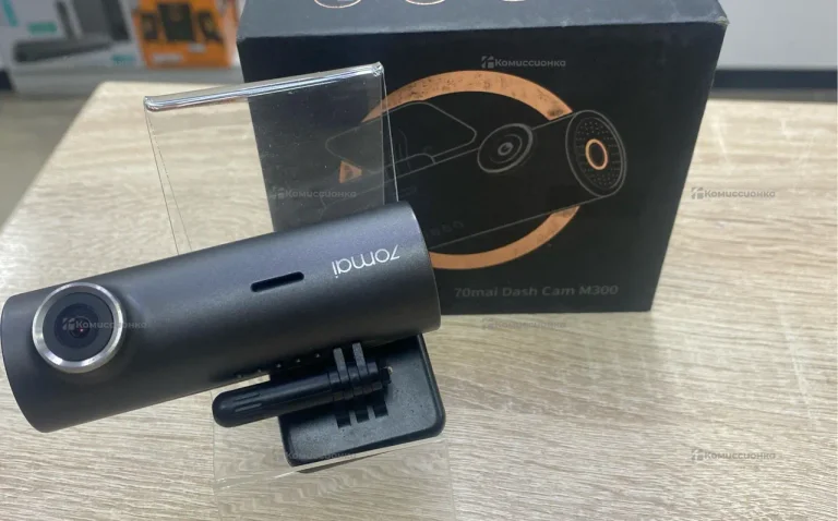 Видео регистратор 70mai Dash CamM300