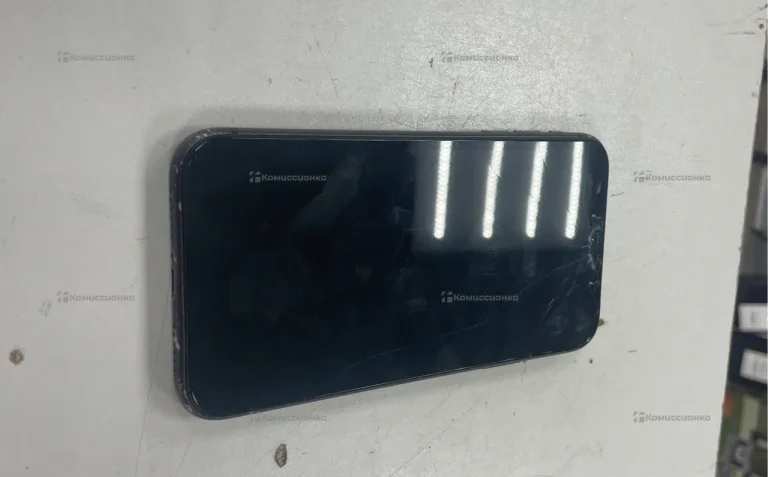 Apple iPhone 11 4/128 ГБ