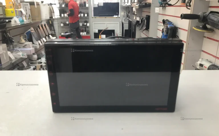 Автомагнитола  HD7088