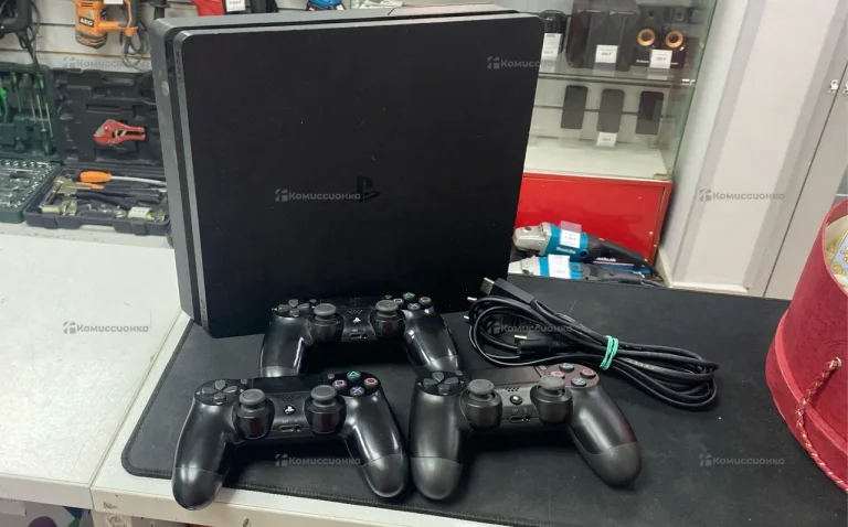 Приставка PS4. Slim 1ТБ