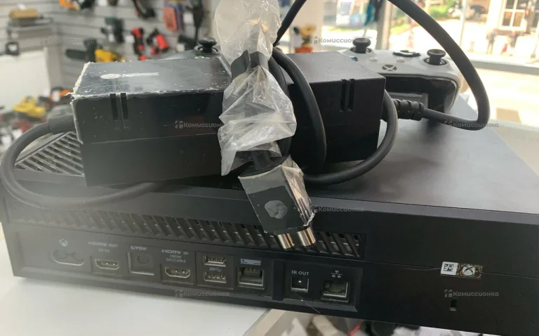 Приставка Xbox One 1 ТБ
